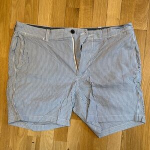 JCREW Men's seersucker Striped Shorts